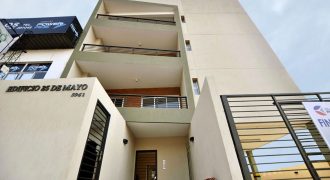 Dpto. en Edificio 25 de Mayo